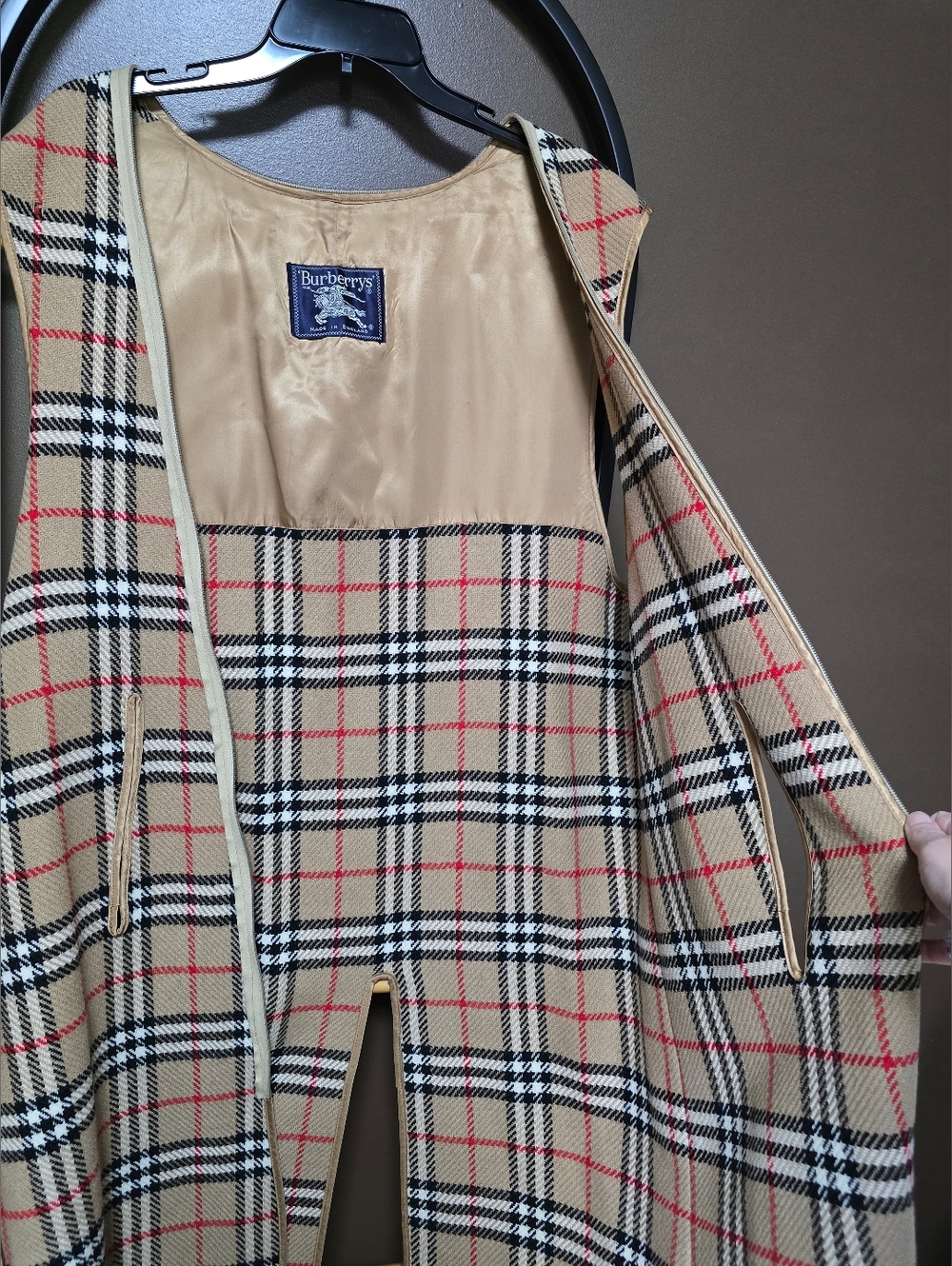 Burberry Beige Nova Check Sleeveless Long Vest/Liner With Zipper - Picture 4 of 11